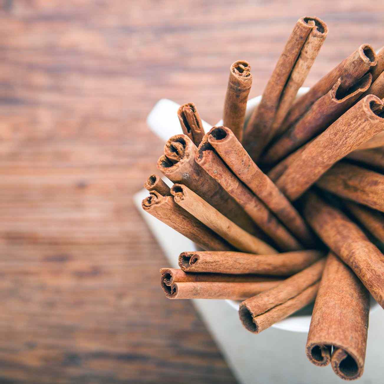 What is cinnamons? Origin, History and Types of Cinnamons